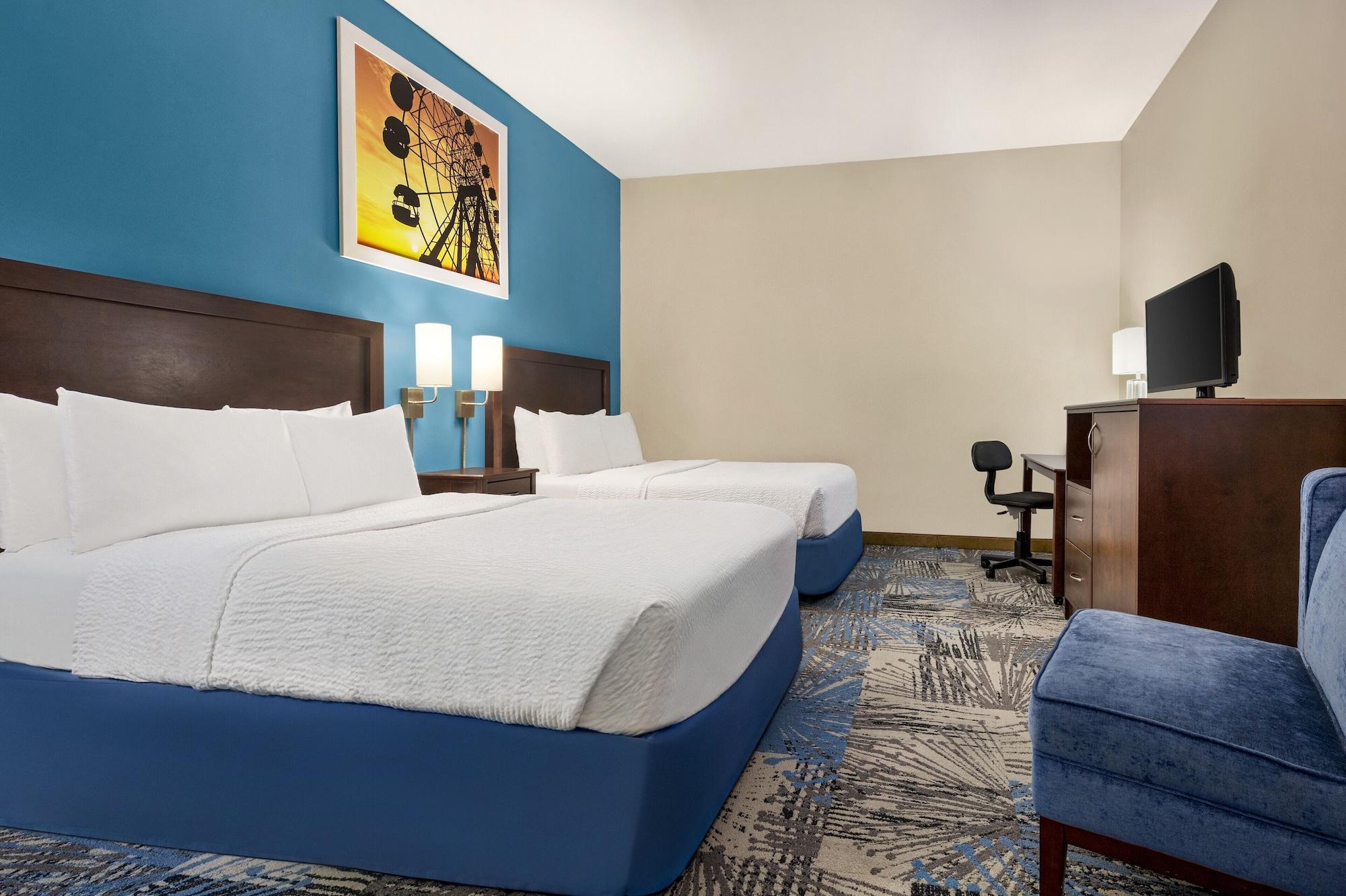 Hotel Days By Wyndham Convention Center 3*